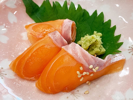 ビワマス皿
