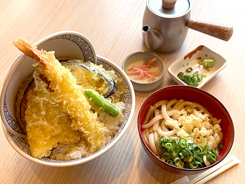 ランチ天丼小うどん付